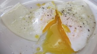 EGG OVER EASY  How to make PERFECT OVER EASY EGGS demonstration [upl. by Enilarak]